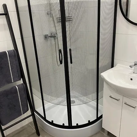 Nowoczesny W Dzierżoniowie - Parter - Balkon - Pokój + Sypialnia Apartamento Dzierżoniów