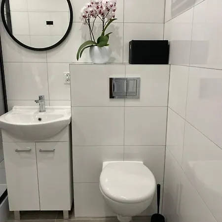 Nowoczesny W Dzierzoniowie - Parter - Balkon - + Sypialnia شقة Dzierżoniów