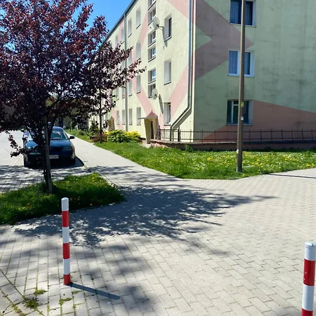 Nowoczesny W Dzierżoniowie - Parter - Balkon - Pokój + Sypialnia Apartamento Dzierżoniów