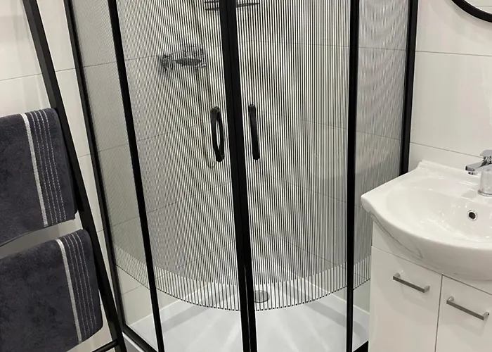 Nowoczesny W Dzierżoniowie - Parter - Balkon - Pokój + Sypialnia Apartamento Dzierżoniów