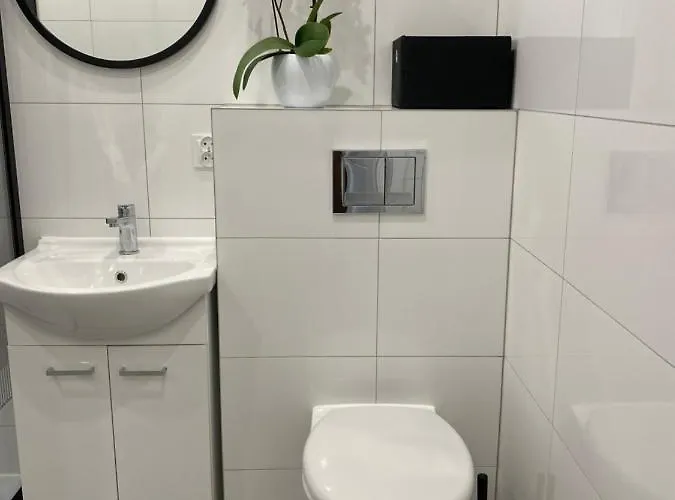 Nowoczesny W Dzierzoniowie - Parter - Balkon - + Sypialnia شقة Dzierżoniów