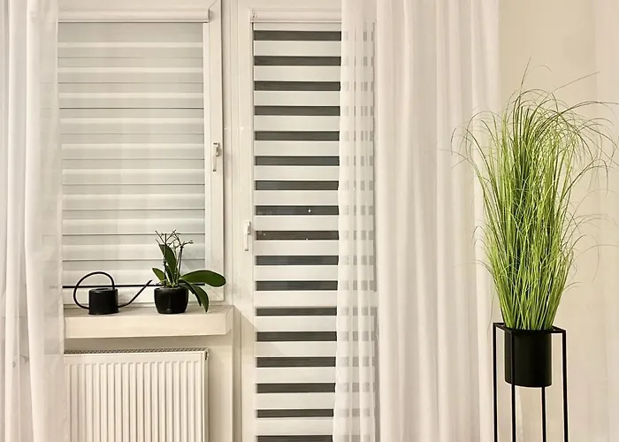 Nowoczesny W Dzierżoniowie - Parter - Balkon - Pokój + Sypialnia Apartamento *