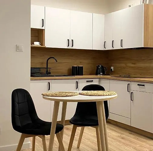 Apartamento Nowoczesny W Dzierżoniowie - Parter - Balkon - Pokój + Sypialnia