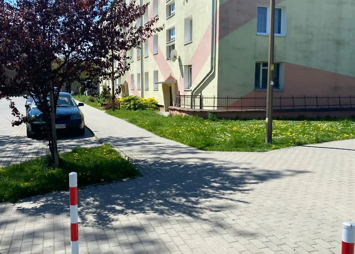 Nowoczesny W Dzierżoniowie - Parter - Balkon - Pokój + Sypialnia Apartamento Dzierżoniów